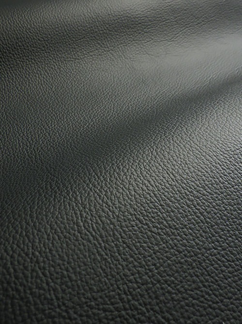 レザークラフト皮革の【半裁ハーフ】牛クロム革 / nippi / シボ型押し