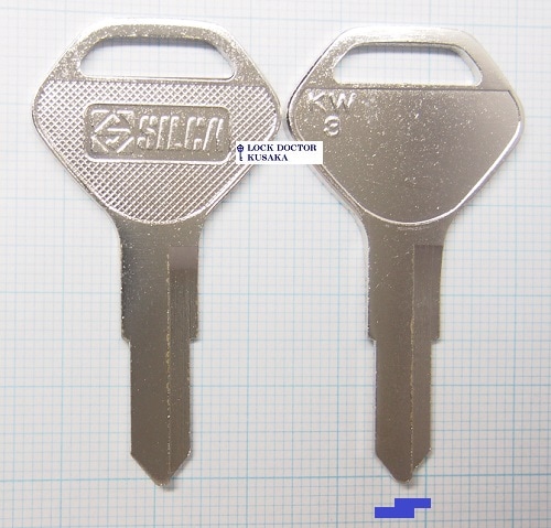 1562 スペアキー KAWASAKI カワサキ ブランクキー スペアキー 中排気量車用 逆溝
