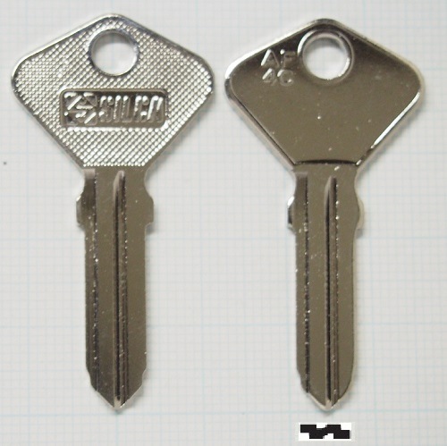 フェラーリ ブランクキー 未カット キーブランク 輸入品に付き神経質な方お断り びいき様専用！　フェラーリ Ｆ３５５　未使用　純正オリジナルブランクキー