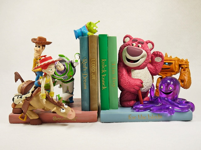 トイ・ストーリー3 フィギュア　ブックエンド TOY STORY 3 Bookend トイストーリー ブックエンド 日本未発売 新品箱