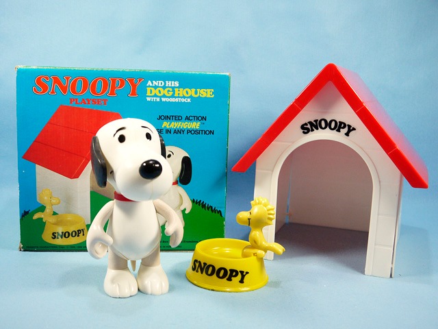 ビンテージ Determined '75 スヌーピー SNOOPY AND HIS DOG HOUSE