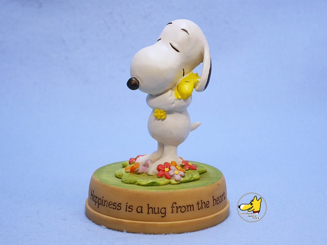 Hallmark スヌーピー フィギュア Snoopy & Woodstock ハグ