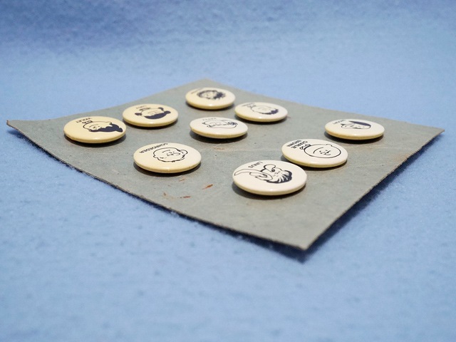 ビンテージ Simon Simples 60s スヌーピー ピーナッツ ピンバッチ 9個セット ビンテージ ピーナッツ アクセサリー ピン バッチ Locohana General Store