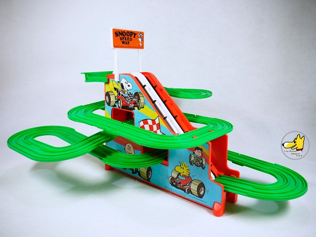 �ӥ�ơ�����AVIVA��'77�����̡��ԡ���Snoopy Speedway  ���̡��ԡ����ԡ��ɥ�������Ȣ��