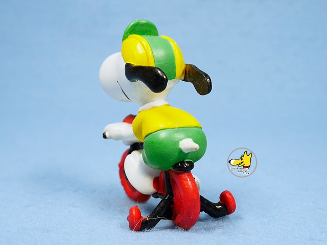 ビンテージ Determined '81 スヌーピー PVC フィギュア サイクリング