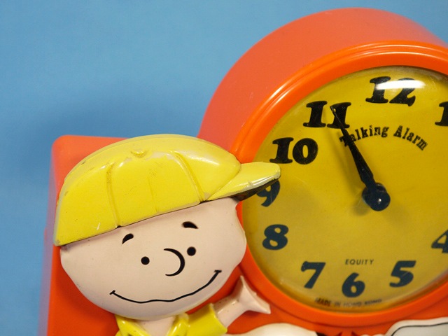 ��OUTLET�ۥӥ�ơ�����Determined 70�� ���̡��ԡ� Snoopy and Charlie Brown Talking Alarm Clock