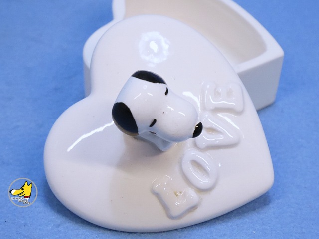 ヴィンテージスヌーピー Determined 陶器製クルミのトリンケットボックス ヴィンテージスヌーピー Determined 陶器製クルミのトリンケット
