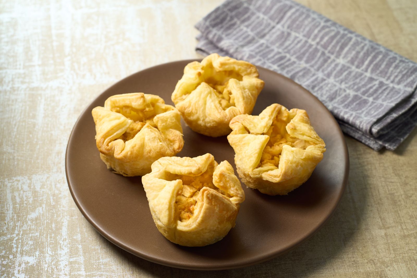 青森りんごのアップルパイ 2個入 | LOCO・SIKI online store