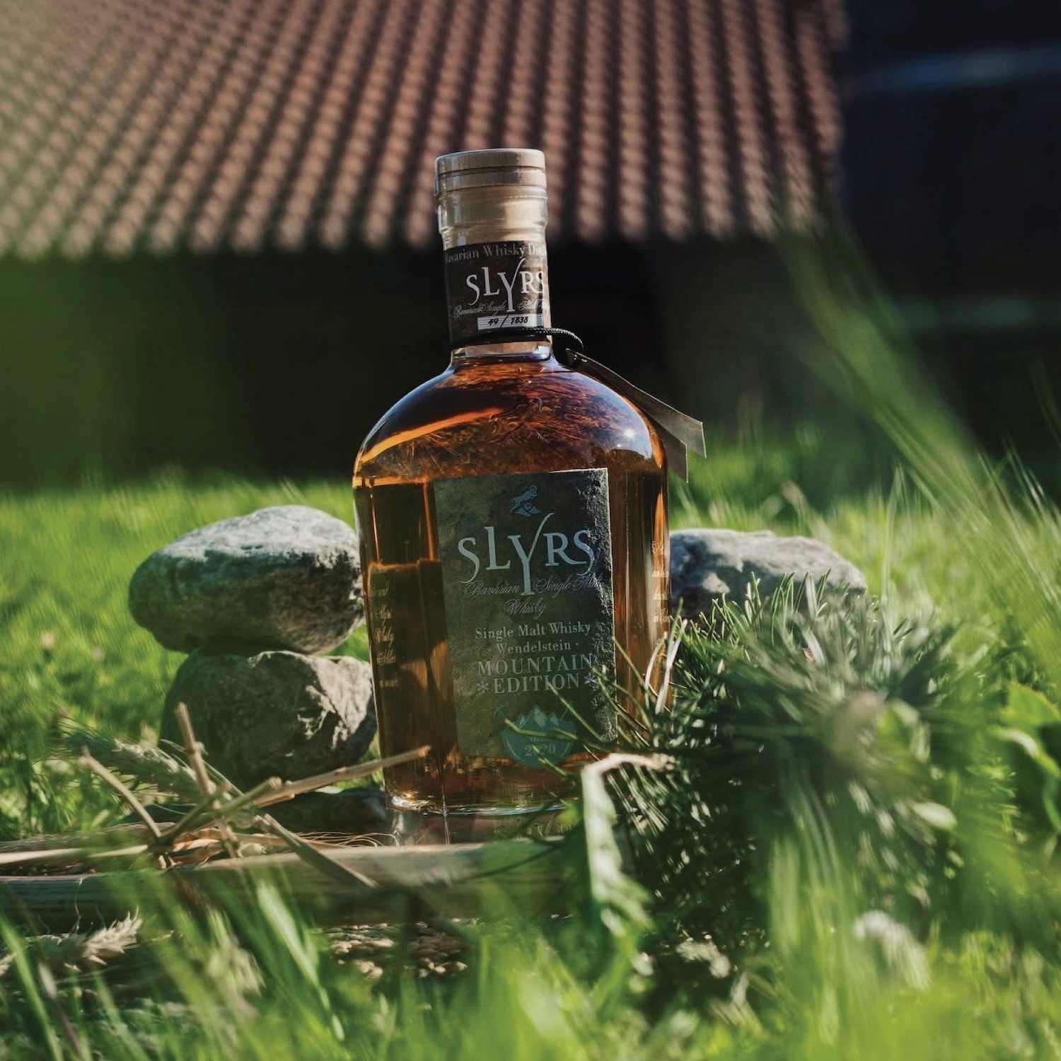 シュリアス シングルモルトウイスキー/マウンテン・エディション【日本