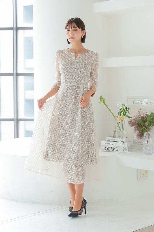 ベージュ系|パーティードレス・結婚式ワンピースの通販CLASSY AND FABULOUS