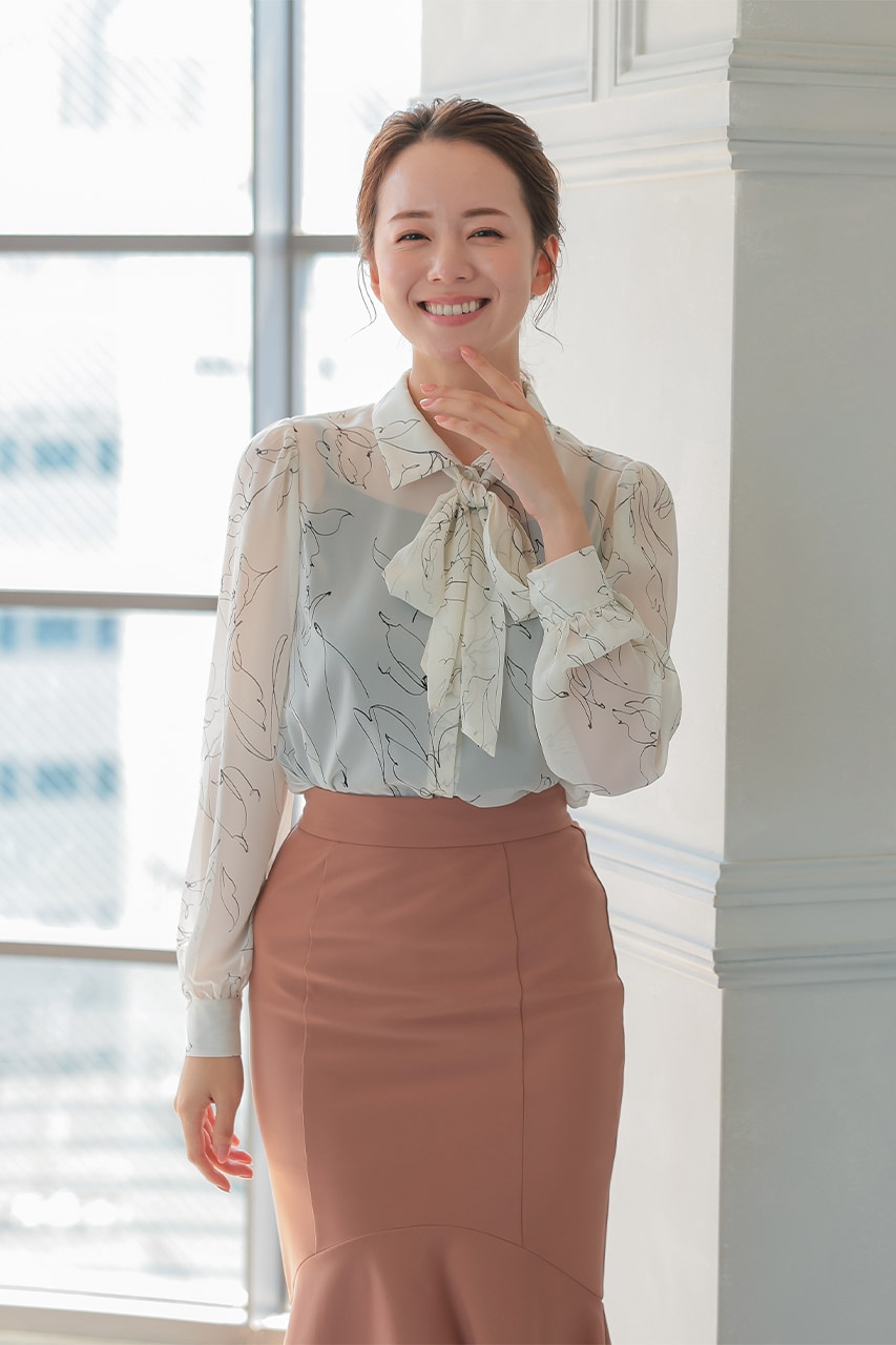 個性的❗️イタリア製ワッシャーブラウス　パーティー、結婚式、発表会、ダンスにも 個性的❗️イタリア製ワッシャーブラウスパーティー、結婚式