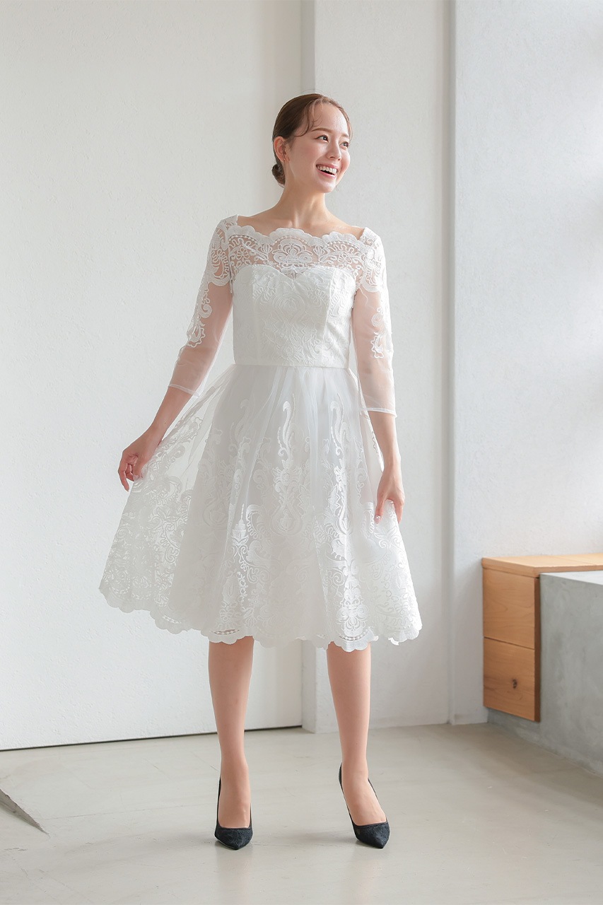 B542♦新品♦️レーススリーブ フレアドレス　ワンピース　大きいサイズ　4L アウトレット品30%OFF】レースディテールフレアドレス Mサイズ