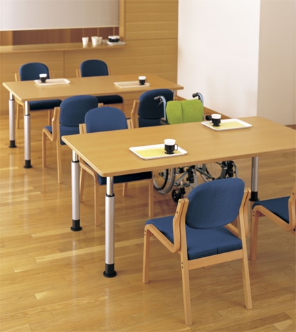 ミーティングテーブル 幅1800×奥行900mm キャスター脚 アジャスター脚