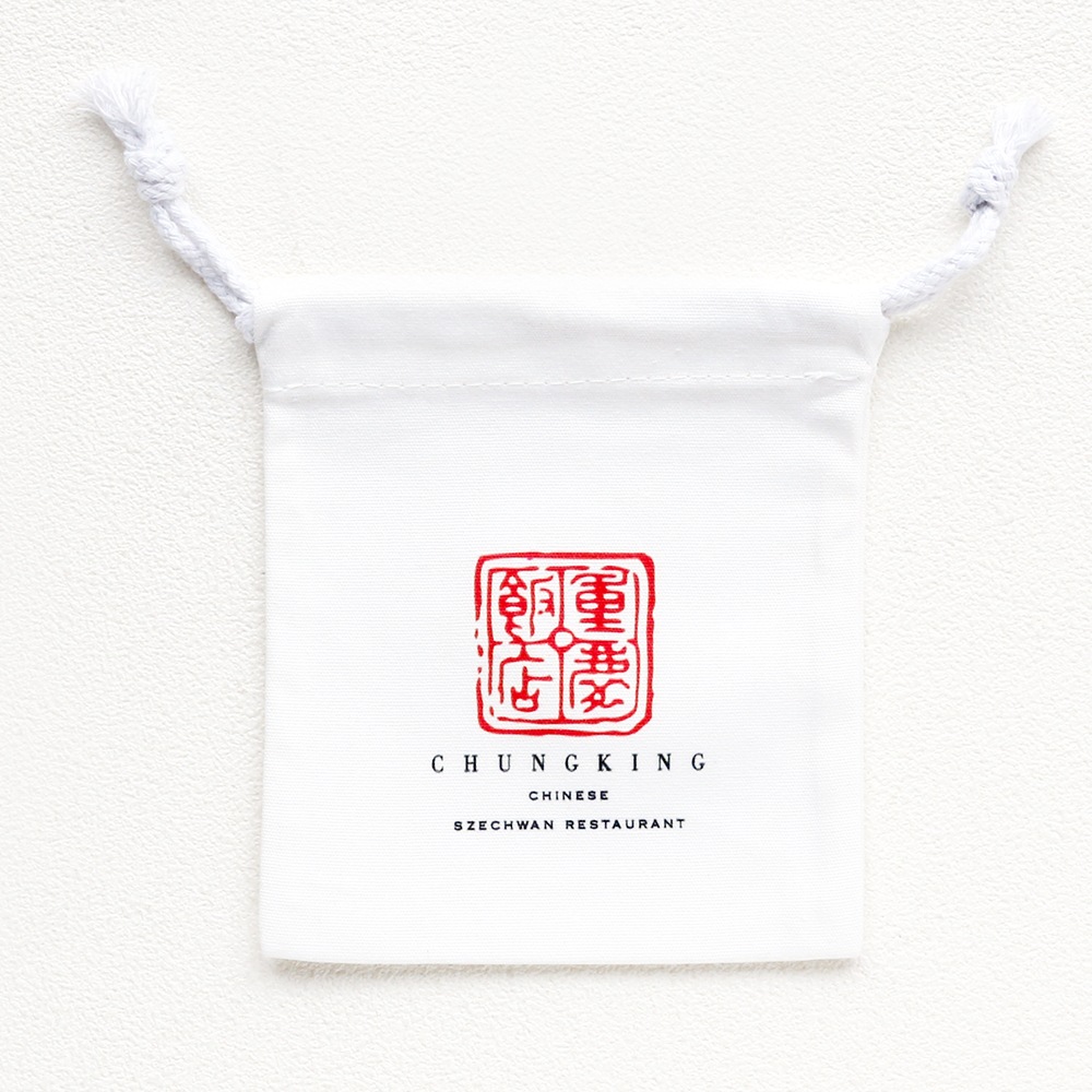 重慶飯店×ROUROUコラボ|ミニ巾着袋(落款印)