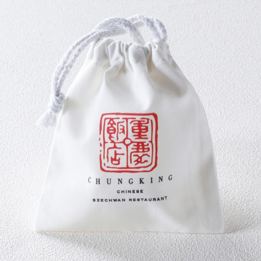 重慶飯店×ROUROUコラボ|ミニ巾着袋(落款印)