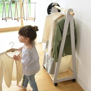 ハンガーラック 子供 キッズ 園服 こどもと暮らしオリジナル Milk  北欧 木製 キッズ こども おしゃれ ナチュラル インテリア 収納|お洋服スタンド|インテリア・収納