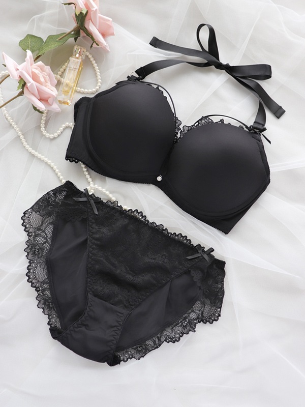 GHI/IT GIRL ホルターネックブラセットGHIカップ