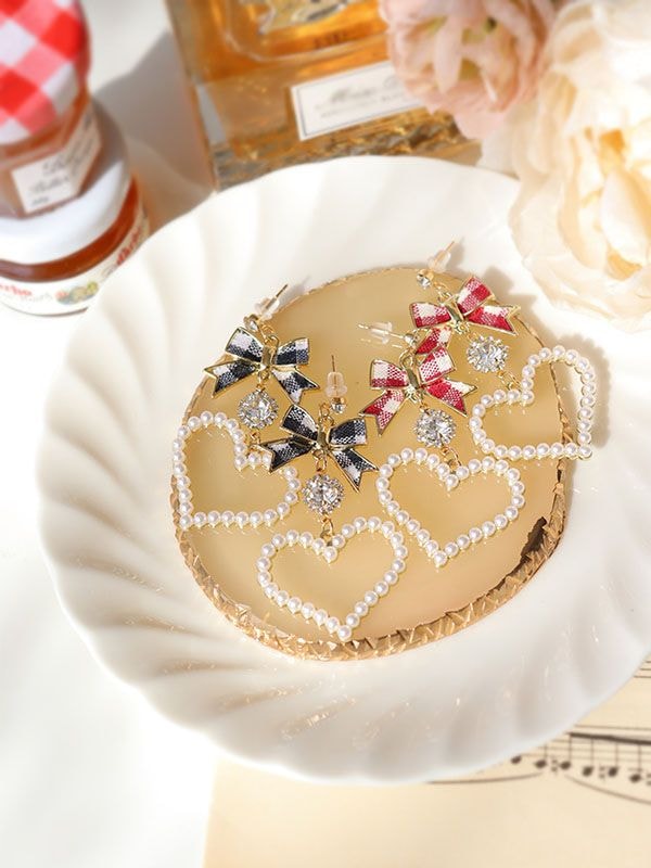 リボンチャームピアス(イヤリング)