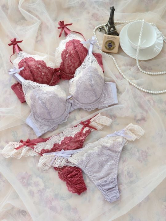 Charlotte Figブラ＆Tバックセット