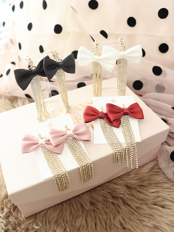 ビジューサテンリボン