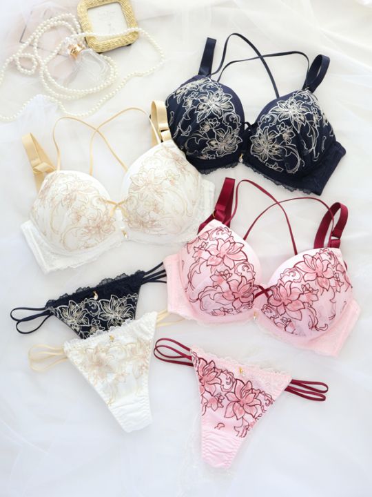 GHIカップ/Glamorous Flower Codeブラ＆Tバックセット