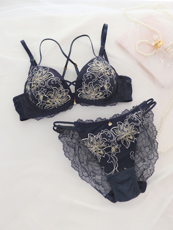 Glamorous Flower Codeブラセット｜かわいい下着・ランジェリーの通販
