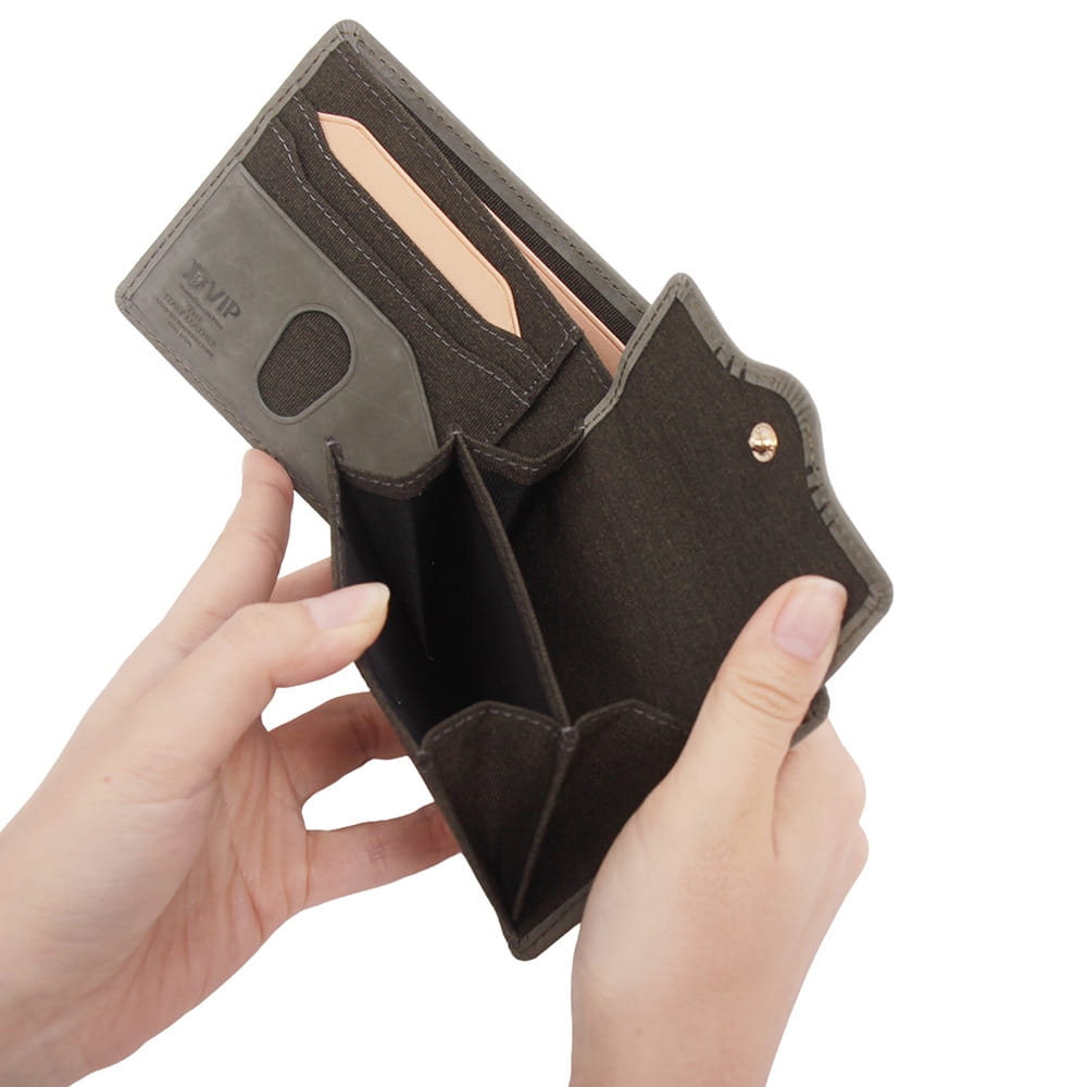 【AVIREX】スムースレザー 二つ折り財布　AX9503