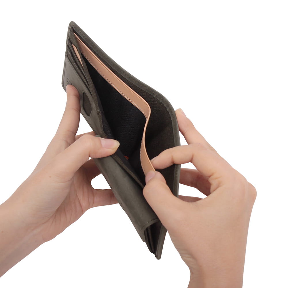 【AVIREX】スムースレザー 二つ折り財布　AX9503