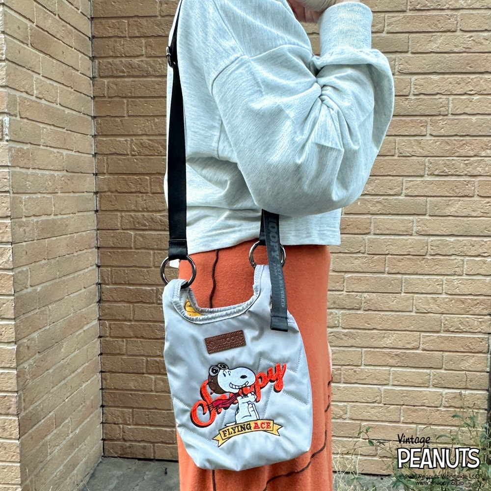 【OUTDOOR PRODUCTS】<br>PEANUTSコレクション スヌーピー ミニショルダーバッグ ODB039