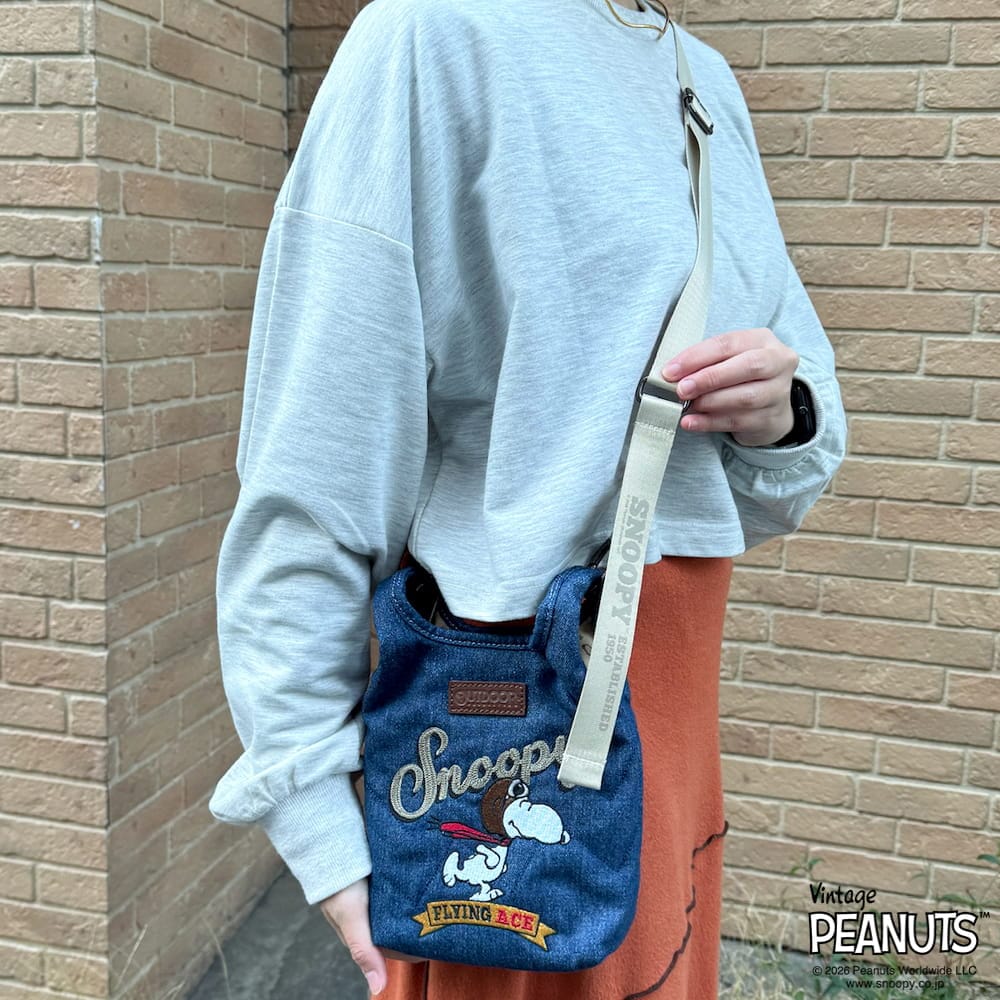 【OUTDOOR PRODUCTS】<br>PEANUTSコレクション スヌーピー ミニショルダーバッグ ODB039