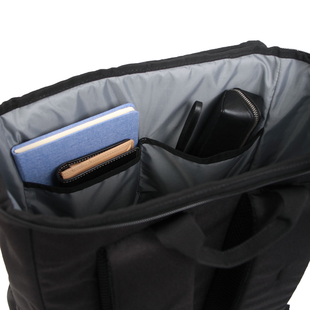 【Columbia】<br>LB Flawless LW 32L ボックスリュック PU8827