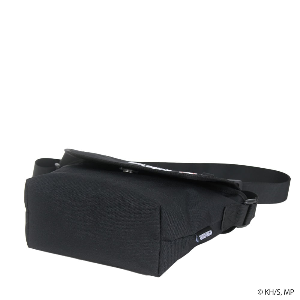 【僕のヒーローアカデミア×OUTDOOR PRODUCTS】<br>缶バッチ付きフラップショルダー ODHA02