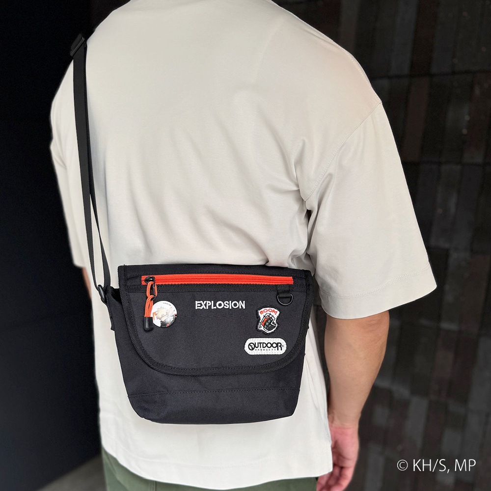 【僕のヒーローアカデミア×OUTDOOR PRODUCTS】<br>缶バッチ付きフラップショルダー ODHA02