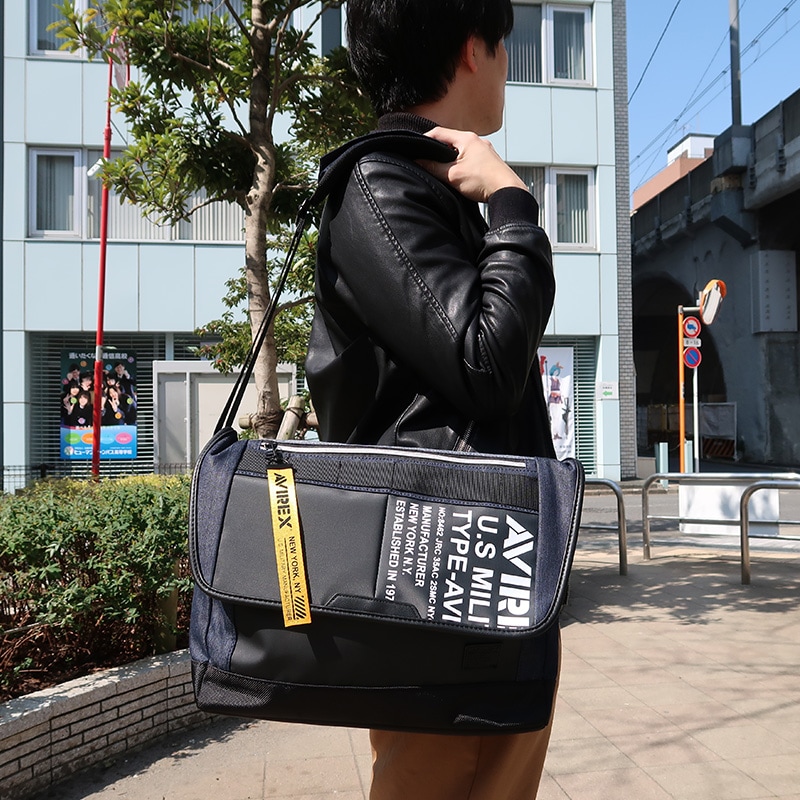 【AVIREX】フラップショルダーバッグAVX592