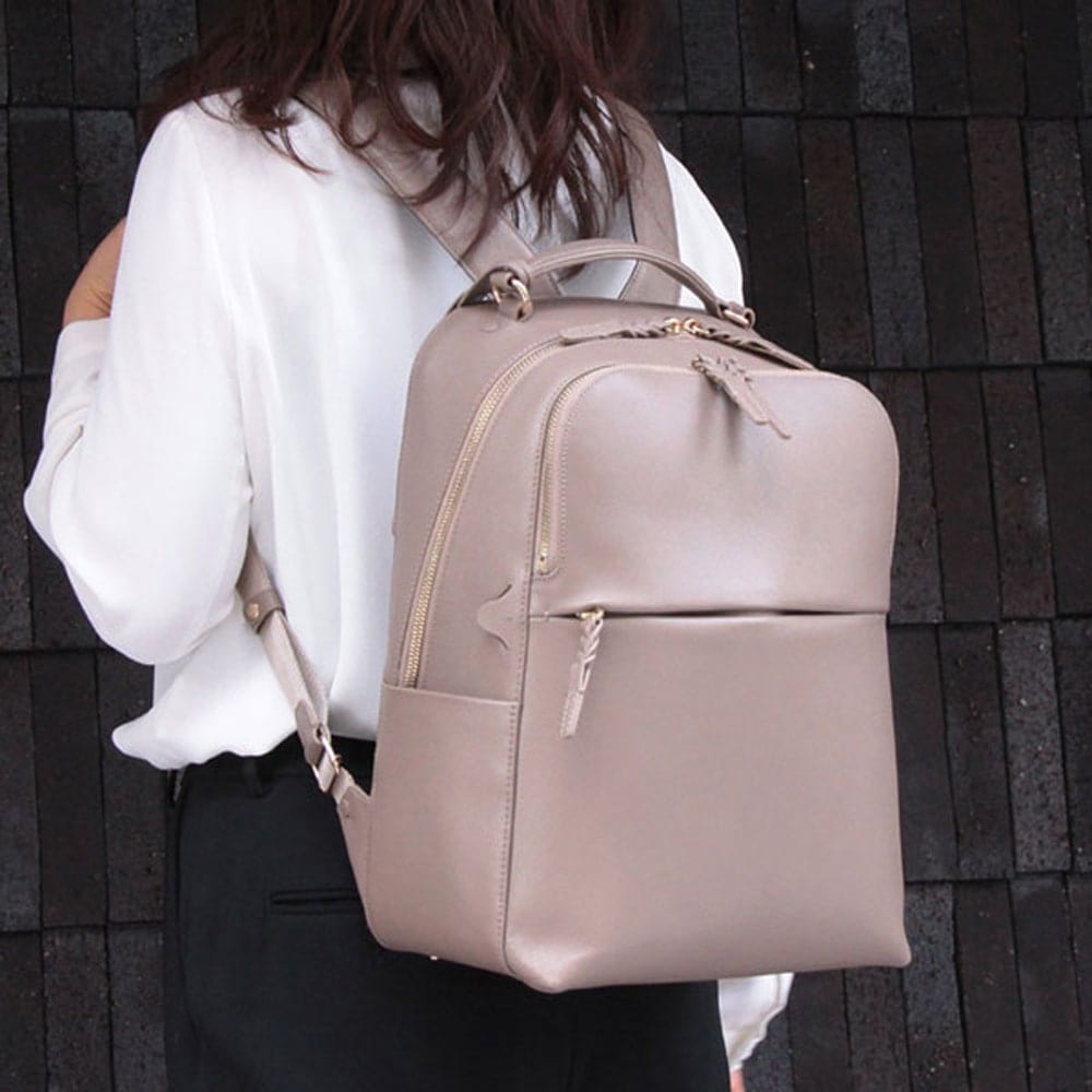【PID LADIES】 レザーリュック WPB101