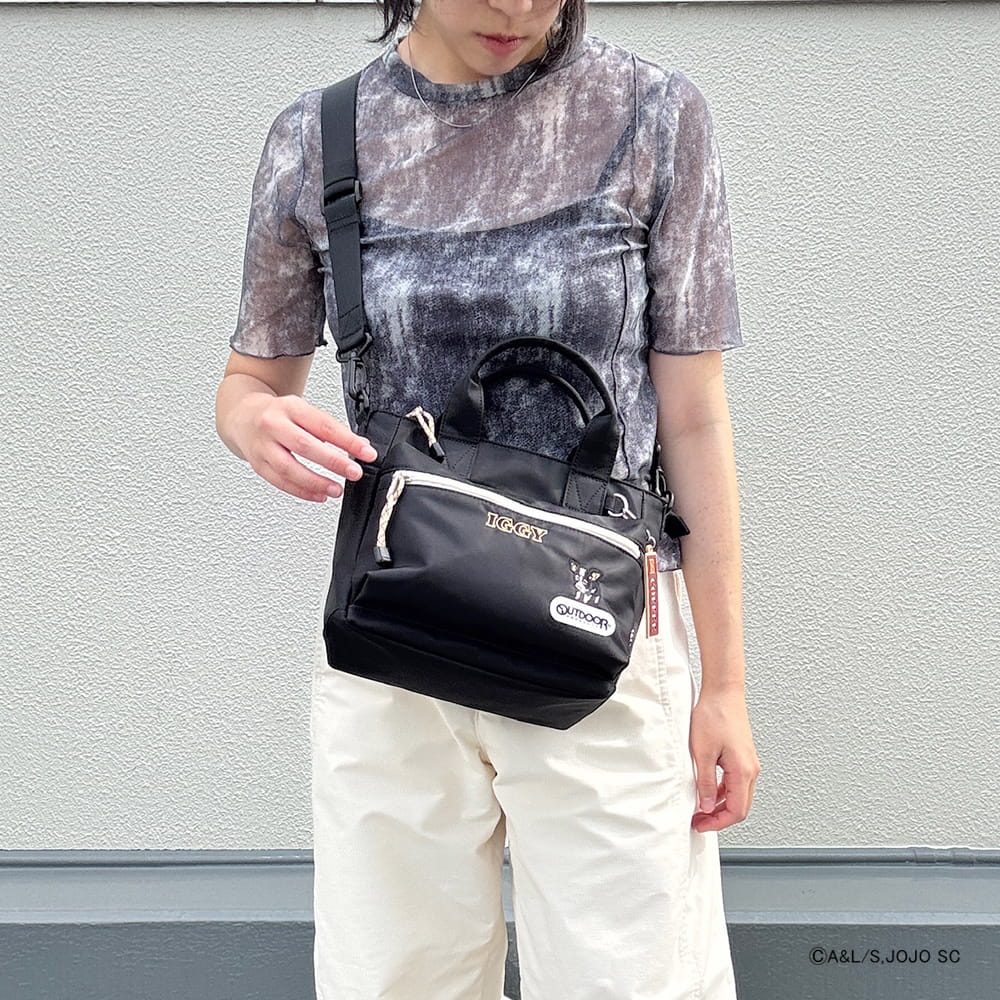 【アニメ『ジョジョの奇妙な冒険 スターダストクルセイダース』OUTDOOR PRODUCTS】 <br>イギーモチーフ2WAYショルダー ODJO02