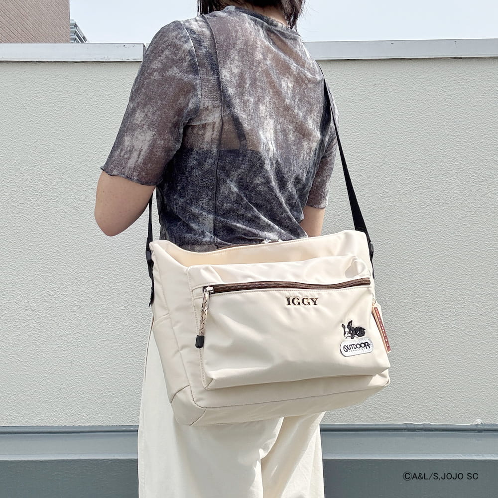 【アニメ『ジョジョの奇妙な冒険 スターダストクルセイダース』OUTDOOR PRODUCTS】 <br>イギーモチーフショルダー ODJO03