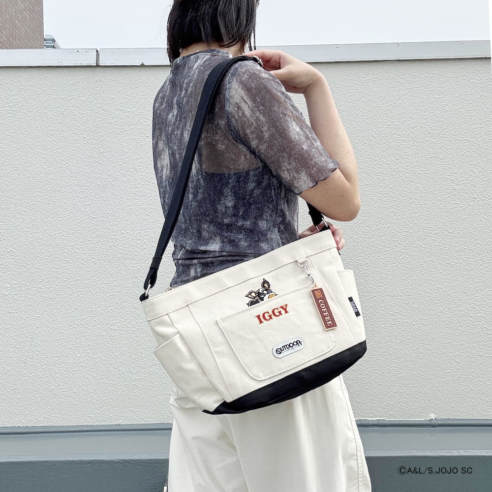 【アニメ『ジョジョの奇妙な冒険 スターダストクルセイダース』OUTDOOR PRODUCTS】 <br>イギーモチーフキャンバスショルダー ODJO11