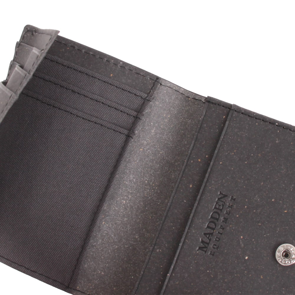 【MADDEN EQUIPMENT】<br>多機能カードケース MEA102