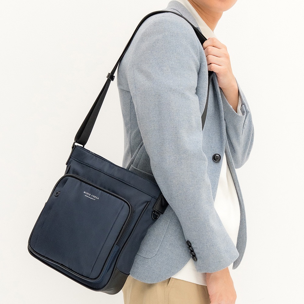 【Misto Forza】<br> 縦型ショルダーバッグ FMN32