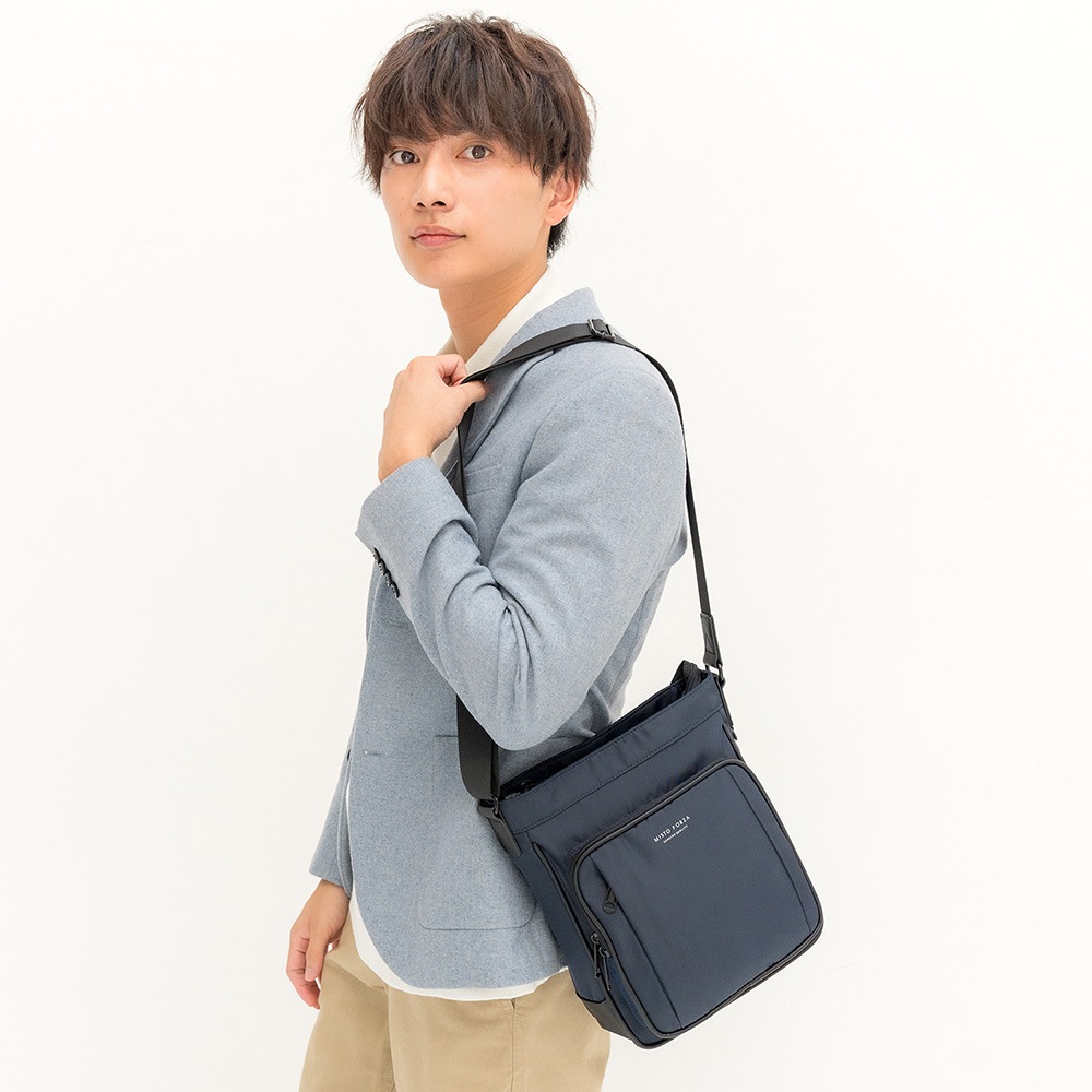 【Misto Forza】<br> 縦型ショルダーバッグ FMN32