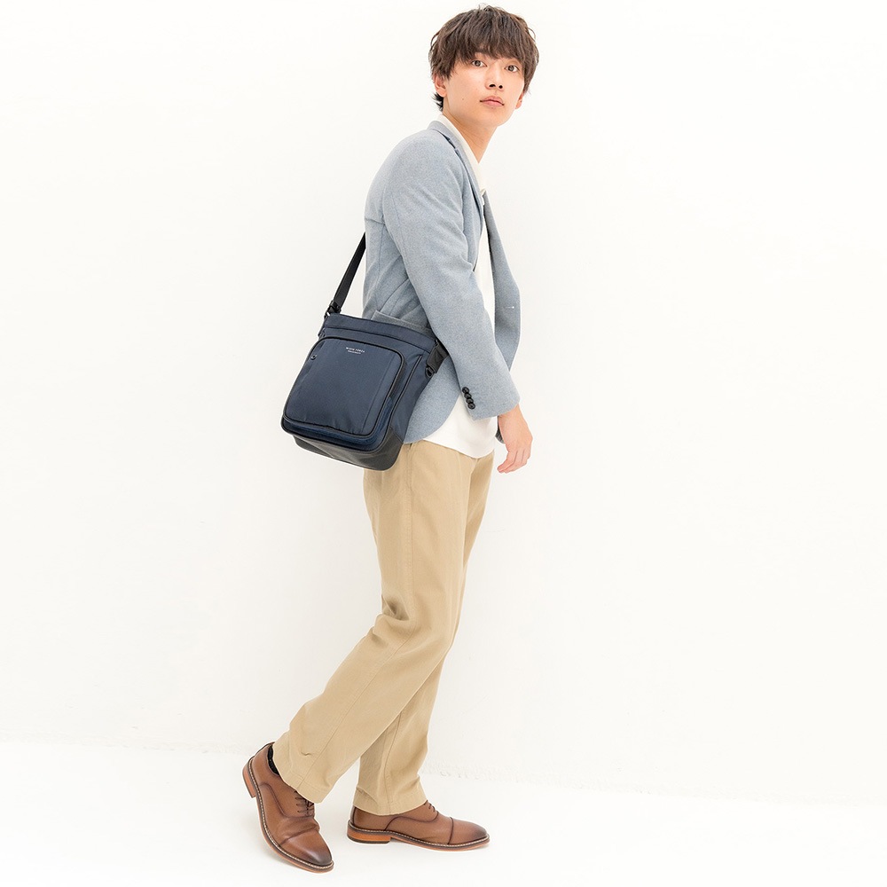 【Misto Forza】<br> 縦型ショルダーバッグ FMN32