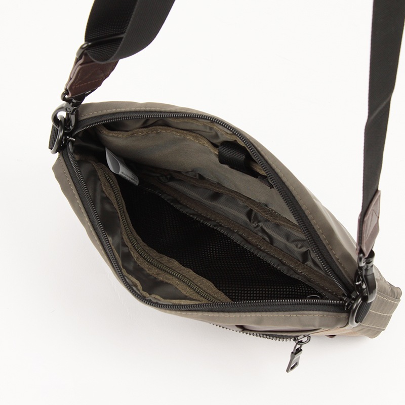 【AVIREX】ミリタリーミニショルダーバッグ AX2020