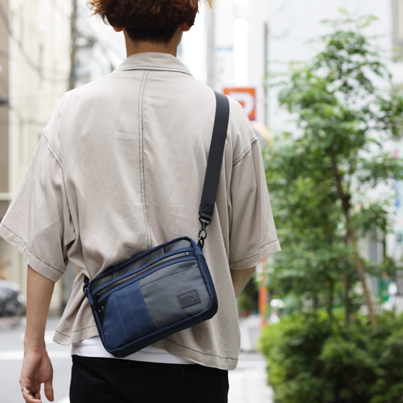 【AVIREX】ミリタリーミニショルダーバッグ AX2020