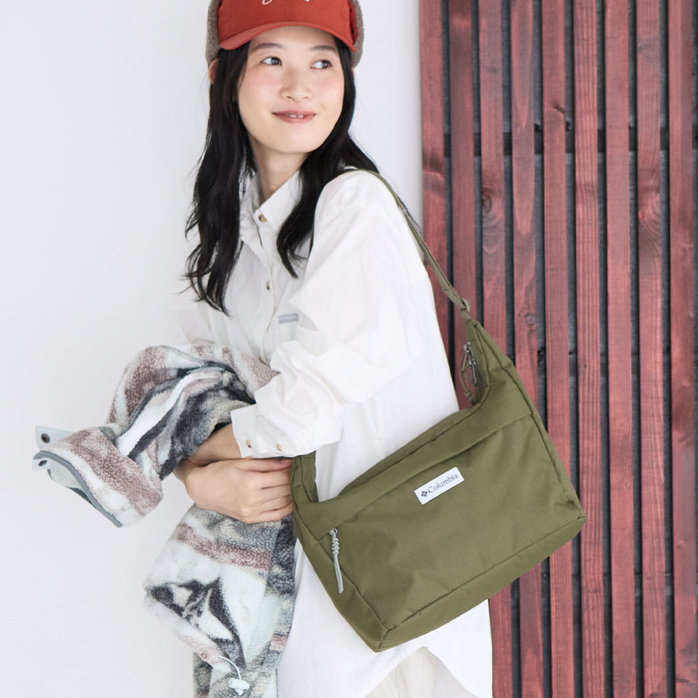 【Columbia】<br>Sunnyside Park LW ムーンショルダーバッグ PU7285