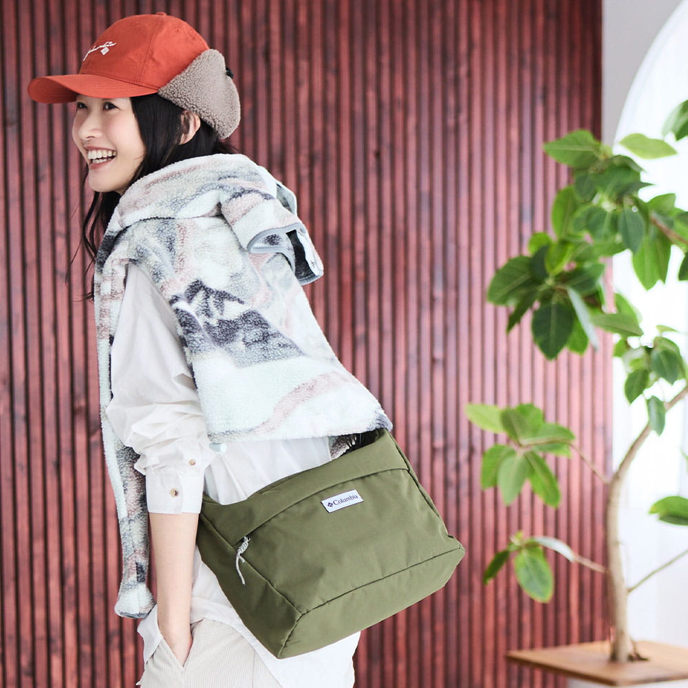 【Columbia】<br>Sunnyside Park LW ムーンショルダーバッグ PU7285