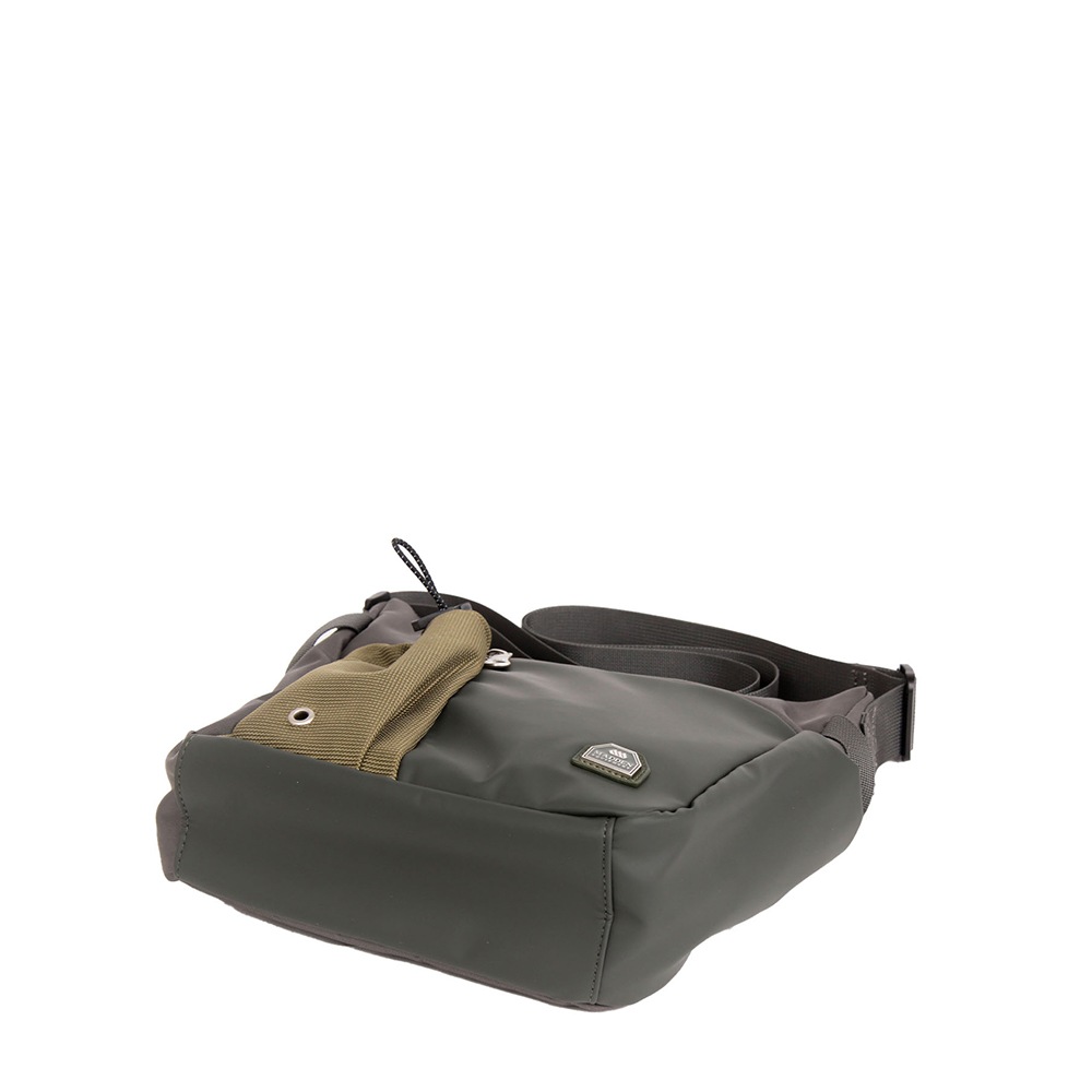 【MADDEN EQUIPMENT】<br>ELBERT ショルダーバッグ EQPK03