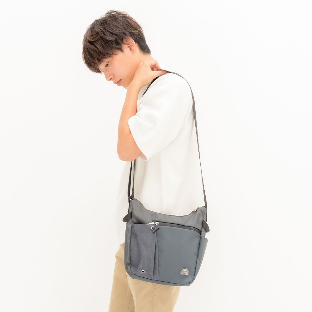 【MADDEN EQUIPMENT】<br>ELBERT ショルダーバッグ EQPK03