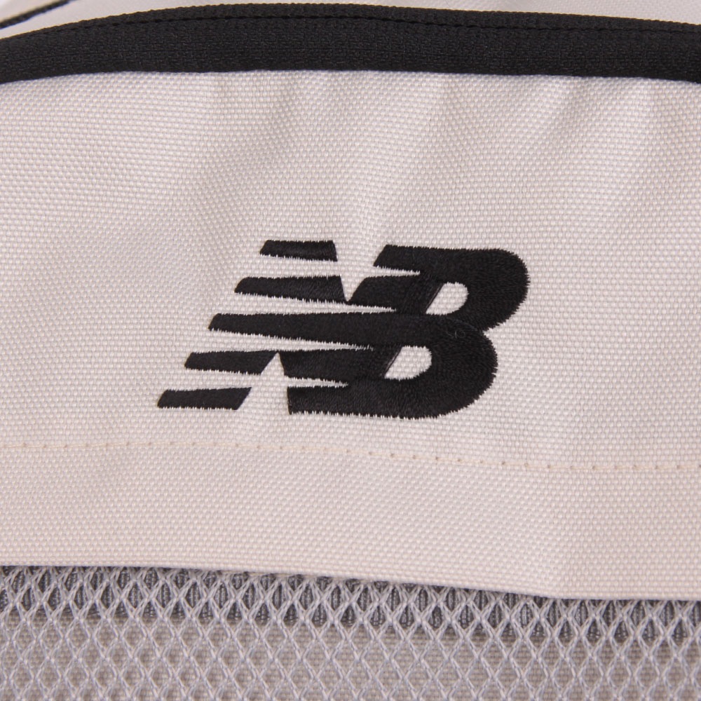 【NewBalance】<br>デイパック ミニポーチ付きモデル LAB55684
