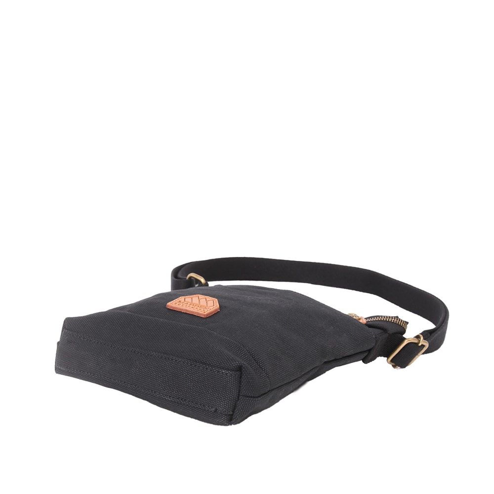 【MADDEN EQUIPMENT】<br>ミニショルダーバッグ EQHY02